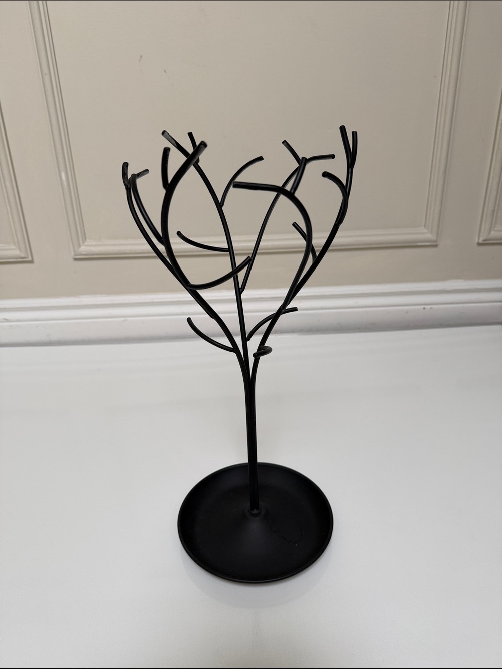 Black metal decorative tree